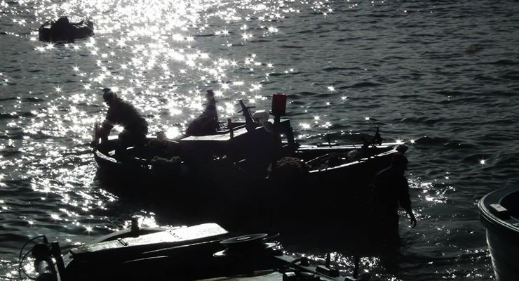 Pescatori a Vaccarella (Foto Facebook/Fulco) ARCHIVIO
